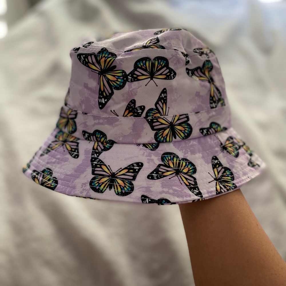 Bucket hat